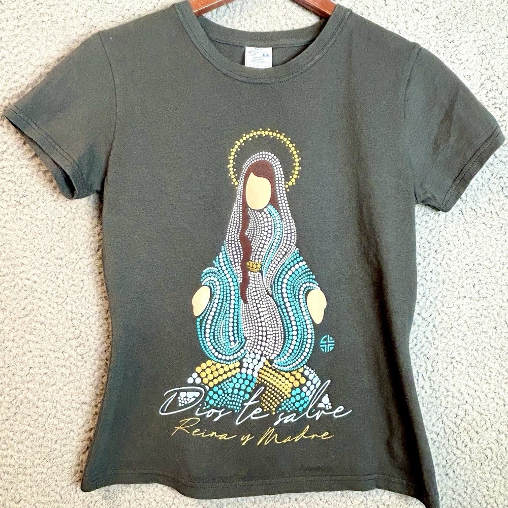 Y2K Virgin Mary Women's Medium Graphic Babydoll Tee Spanish Spellout Reina Dios
